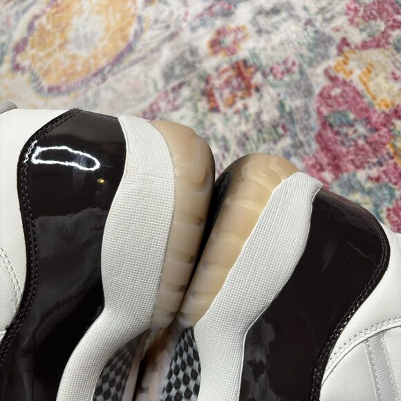 Nike Air Jordan 11 Neapolitan - Picture 8 of 11